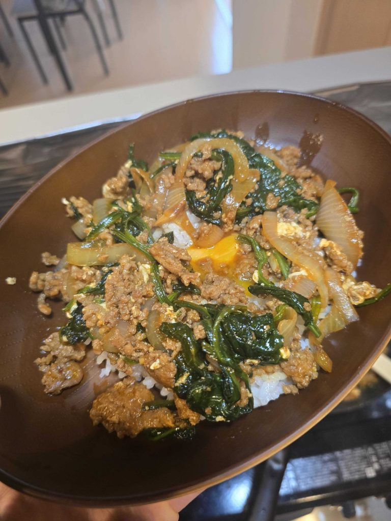ビビンバみたいなものの料理の写真
