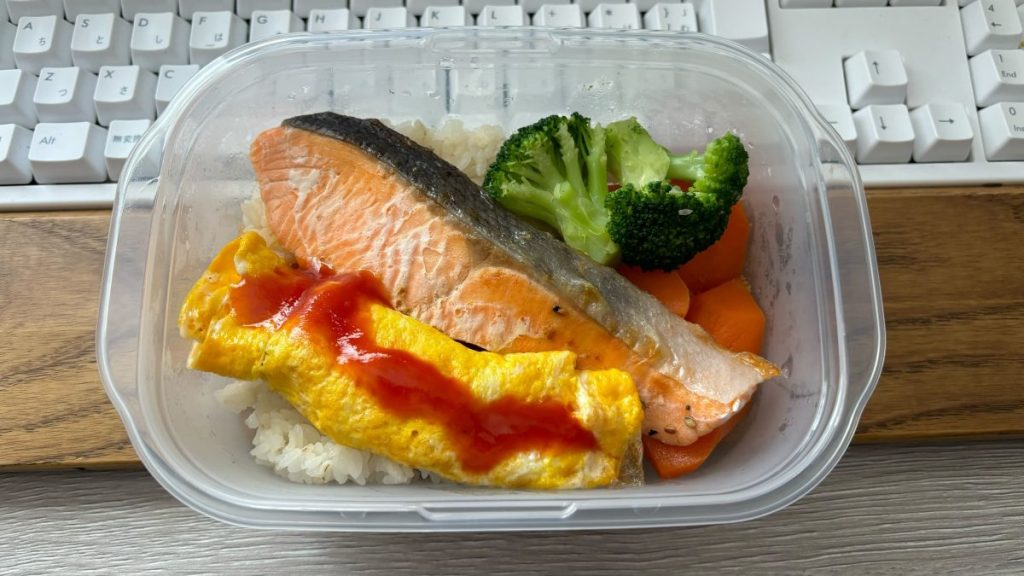 作り置き弁当の写真
