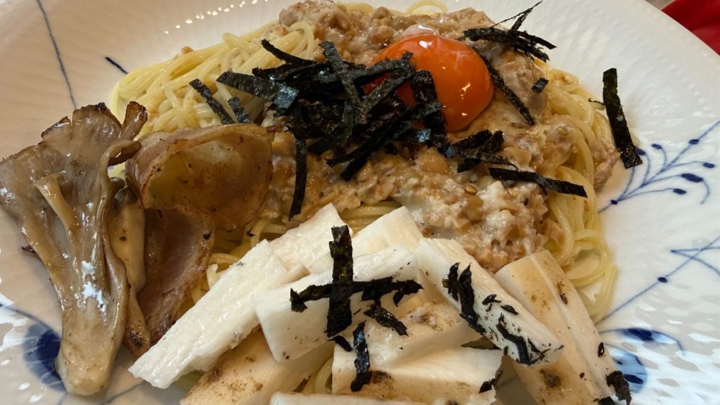 手作り山芋パスタの写真